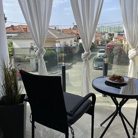 Giovanna Apartment With Terrace And Free Parking PUY 외부 사진